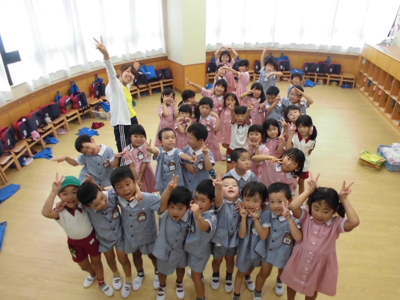 とぜん幼稚園 園服 - キッズ用品